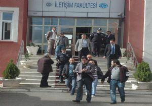 A.Ü'de öğrenci kavgası